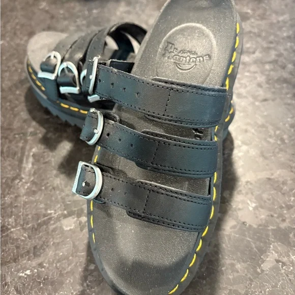 NEW Dr. Martens Blaire Slide Black 3 strap slip on platform slides Sandals sz. 6 - Picture 3 of 5